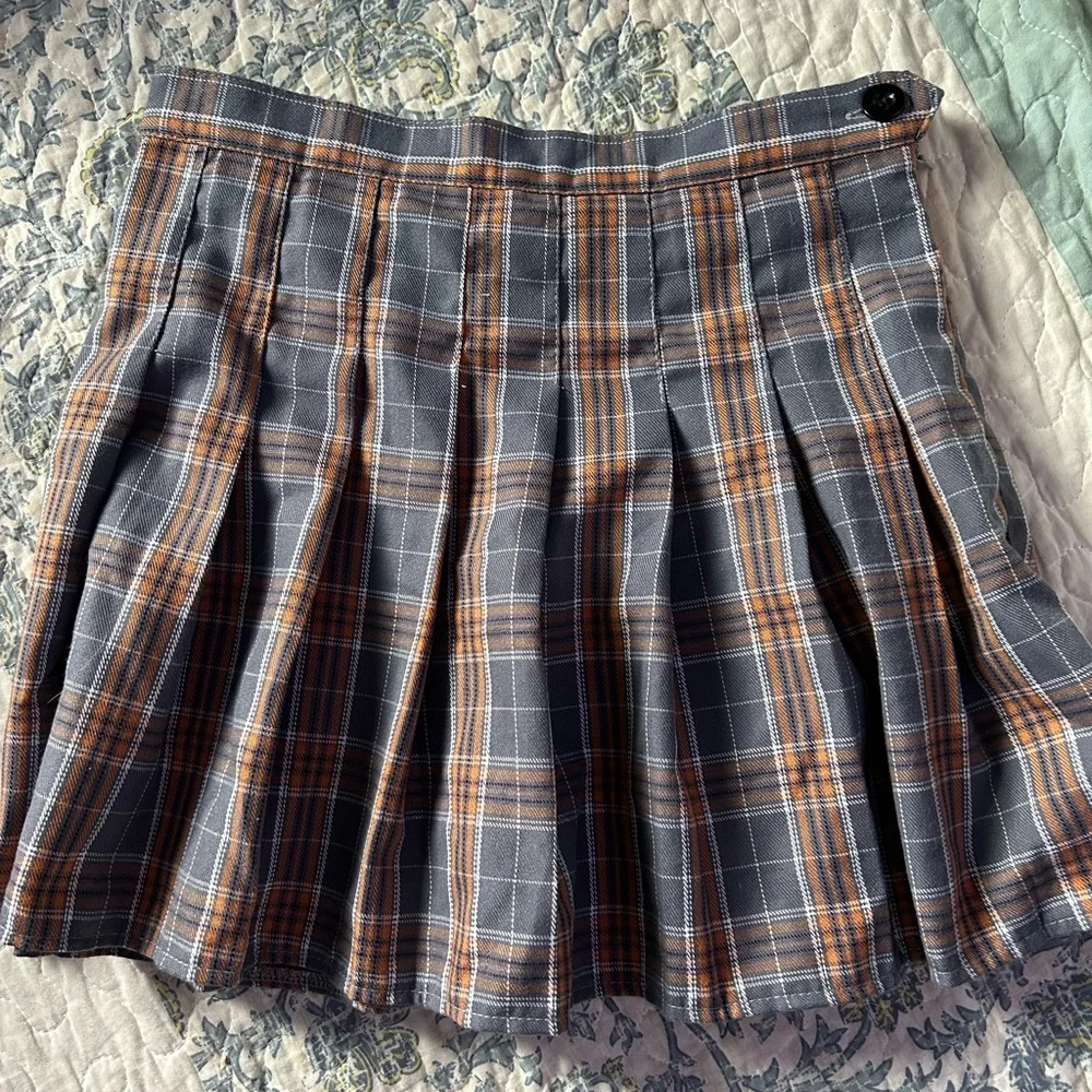 Patterned Mini Skirt - Picture 1 of 3